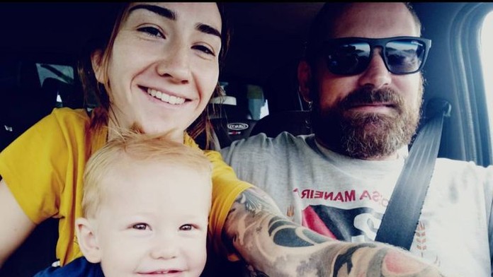 Muža počas práce uštipol jedovatý had. Pred smrťou ešte nahral manželke odkaz