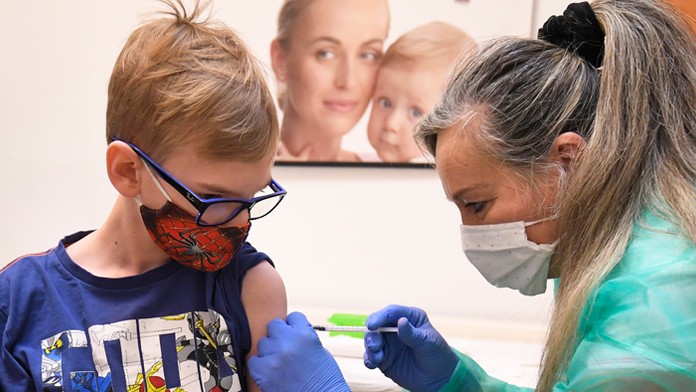 Očkovanie 5 až 11-ročných detí v Detskej fakultnej nemocnici v Košiciach.