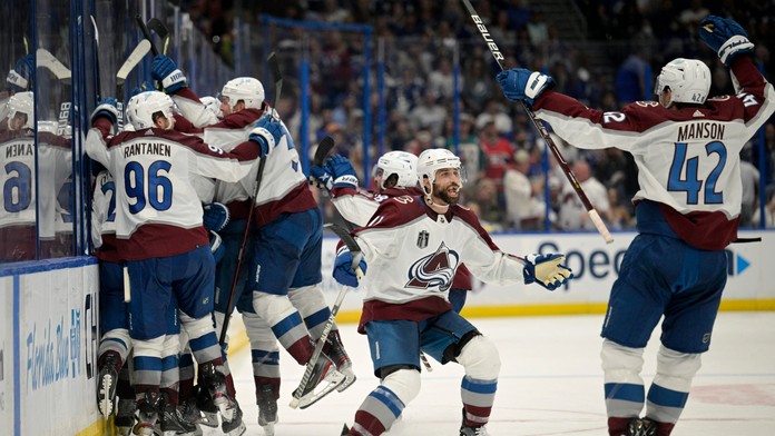Colorado je krok od zisku Stanleyho pohára, Černák štvrtý zápas nedohral