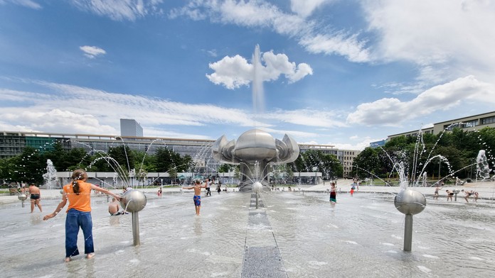 Slovensko opäť potrápia vysoké teploty. Pre značnú časť územia platí zvýšená výstraha