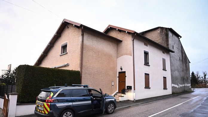 Zmrazila vlastné deti tesne po pôrode. Jedno našli až po 15 rokoch, matka sa priznala