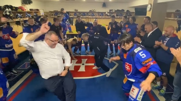 Eufória v slovenskom tábore po historickom úspechu na Hlinka Gretzky cupe.