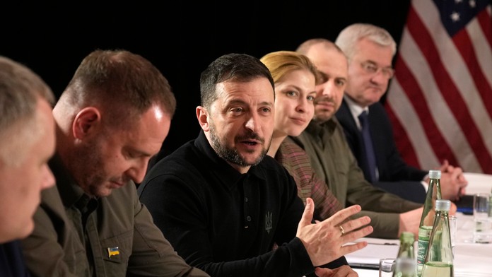 Zelenskyj v Mníchove vyzval na vytvorenie európskej armády