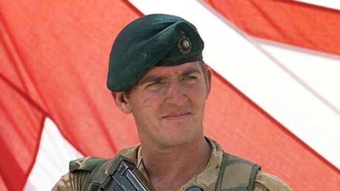 Britský vojak Alexander Blackman dostal doživotie