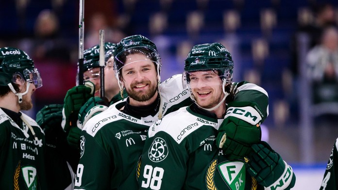 Studenič vo Färjestade exceluje. Slovenský útočník si nové pôsobisko zamiloval