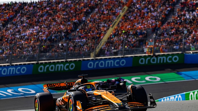 VC Bahrajnu: Pole position druhýkrát v sezóne uchmatol Piastri. Verstappena zradili brzdy