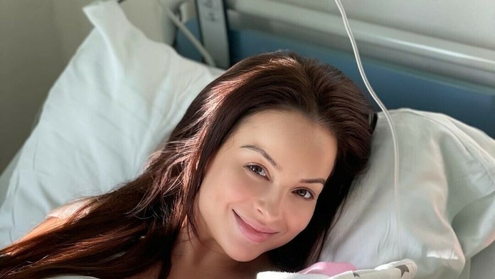 Veronika Nízlová s dcérkou