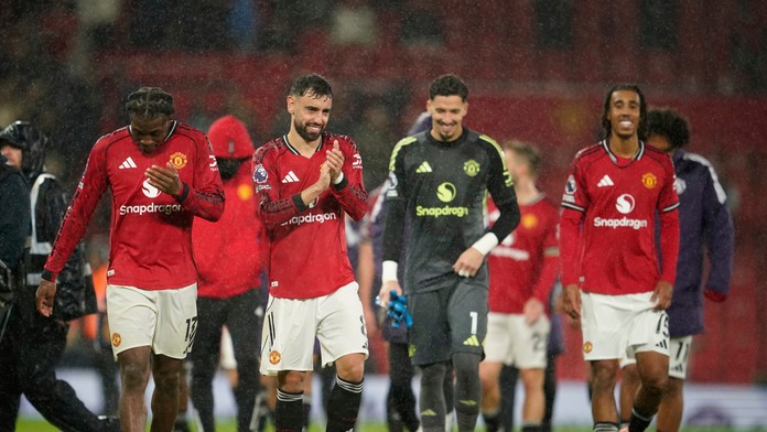 Premier League: Manchester United zdolal Chelsea, Dúbravka podal skvelý výkon. Liverpool stále bez straty