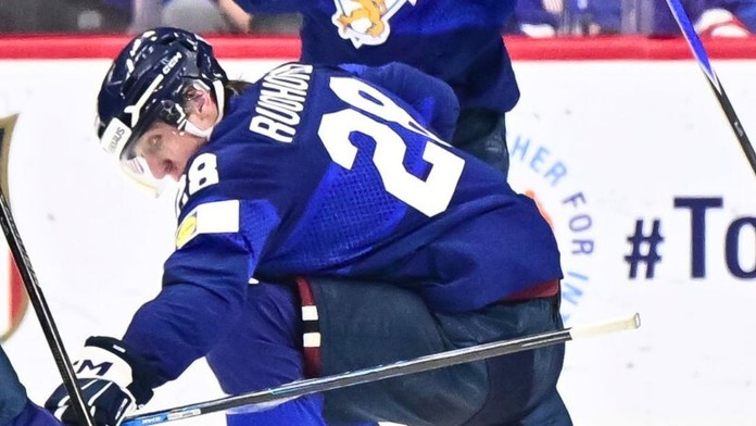 Americký sen o zlate sa rozplynul, semifinále si zahrajú Fíni. Česi si poradili so Švajčiarskom