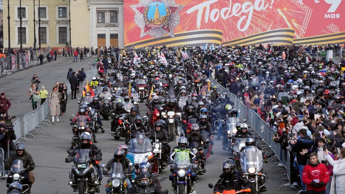 Noční vlci opäť vyrazili na motorkársku "vlasteneckú" jazdu z Moskvy do Berlína