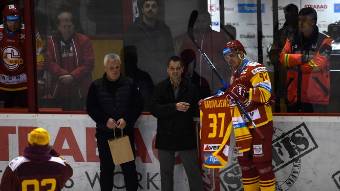 Kuba si pripomína vročie smrti Fidela Castra..jpg