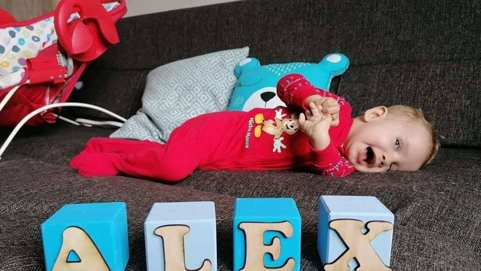 Chorý chlapček Alex Fabian.