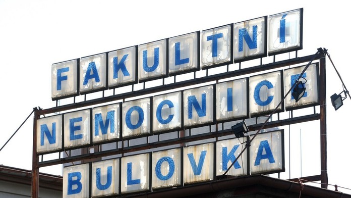 V nemocnici na Bulovke v Prahe hospitalizovali mladíka s podozrením na MERS