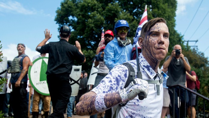 Pochod v Charlottesville.