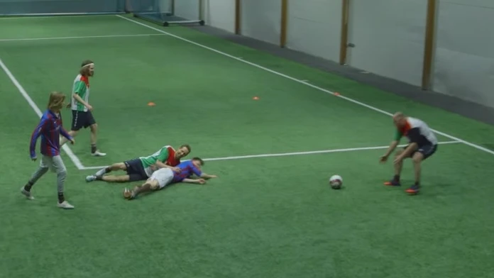 Nórsky opitý futbal hitom internetu.
