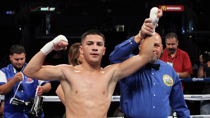 Americký boxer Randy Caballero 