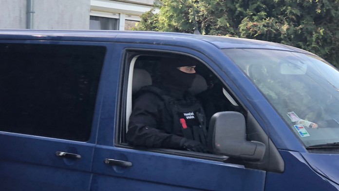 Razia v Sládkovičove.