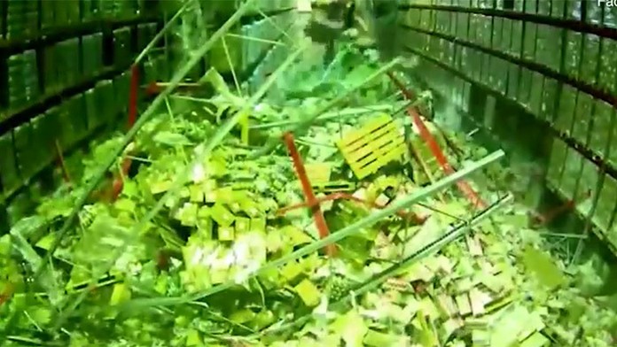 Popadaný tovar v sklade.