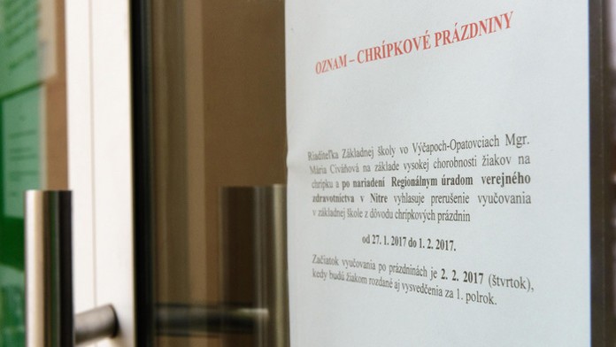 Zatvorená základná škola v obci Výčapy-Opatovce.