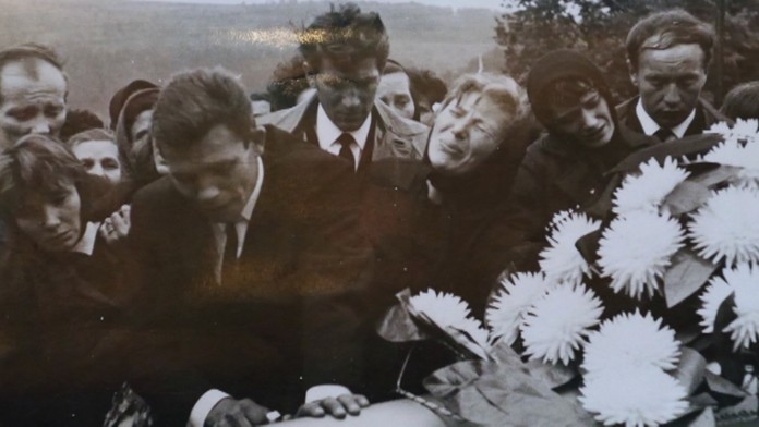 Socha krvavej grófky v Čachticiach.