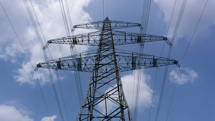 Bez elektriny zostanú v tieto dni na Slovensku stovky domácností