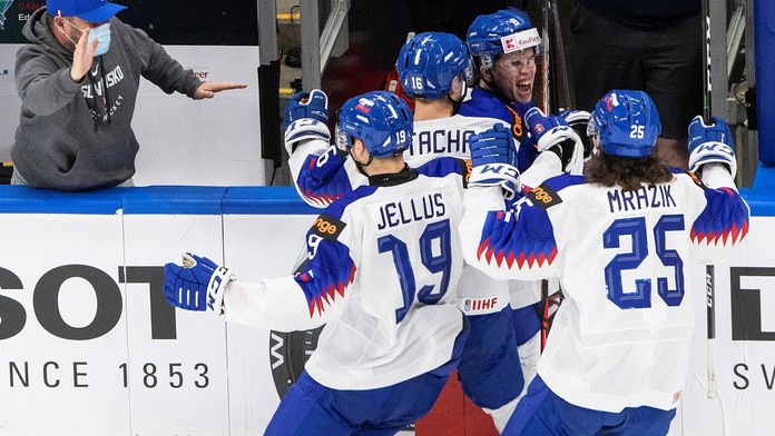 Privezenie vakncín do SR.mov