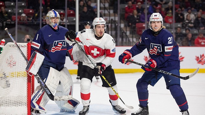 MS20: Fíni porazili Lotyšov, USA si poradili so Švajčiarmi