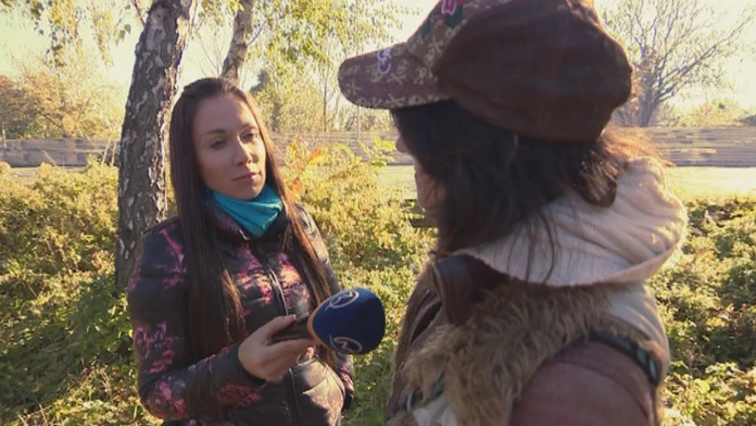 Narkomanka Jana s reportérkou Reflexu Kristínou Kövešovou.     