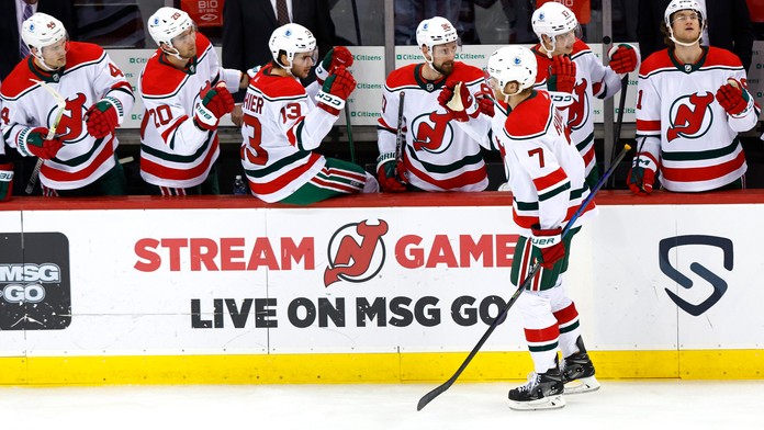 VIDEO: New Jersey s Tatarom sa po piatich rokoch prebojovalo do play off. Halák s výhrou