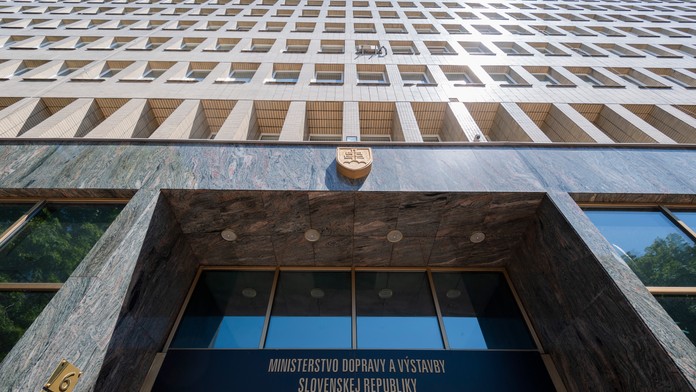 Na ministerstve dopravy sa vyskytla žltačka