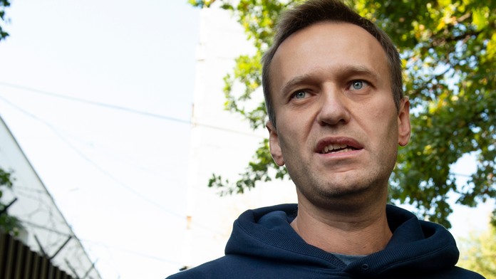 Fanúšička vtrhla na trávnik v prvom dueli play off EL medzi Slovanom Bratislava a PAOK Solún.