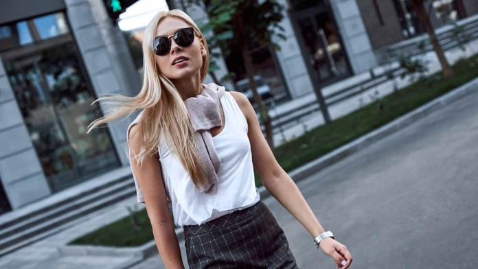 Ako si vybrať ideálne slnečné okuliare podľa tvaru tváre? Objavte 3 tipy pre ženy