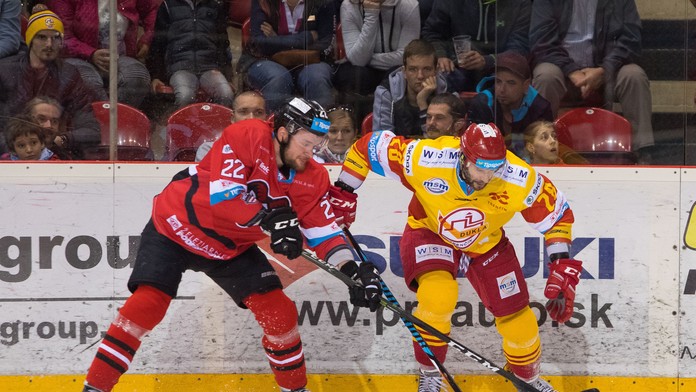 V súboji hráči Interu Milano a AC Milano