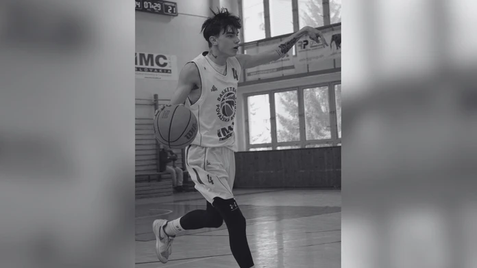 Zomrel mladý basketbalista.
