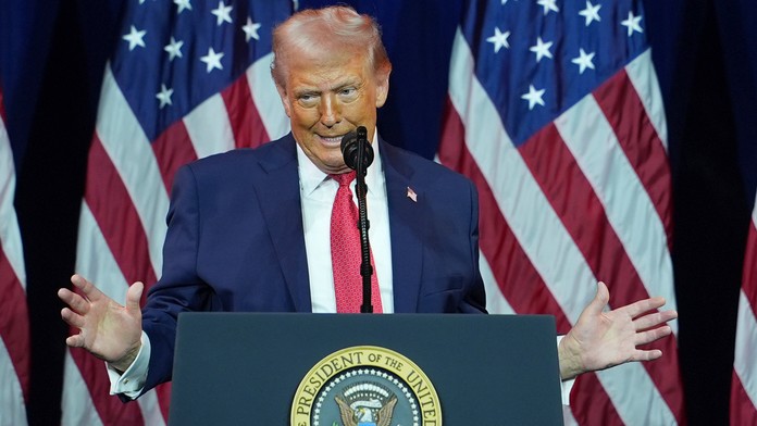 „Vstupujeme do oveľa nebezpečnejšieho sveta,“ tvrdí expert o Trumpovom vyčíňaní. Obavy majú už aj Portugalci