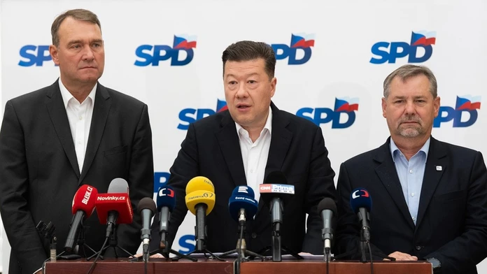 Kauza predvolebných plagátov v ČR: Súd vyhovel odvolaniu Okamurovej SPD, zákon porušený nebol