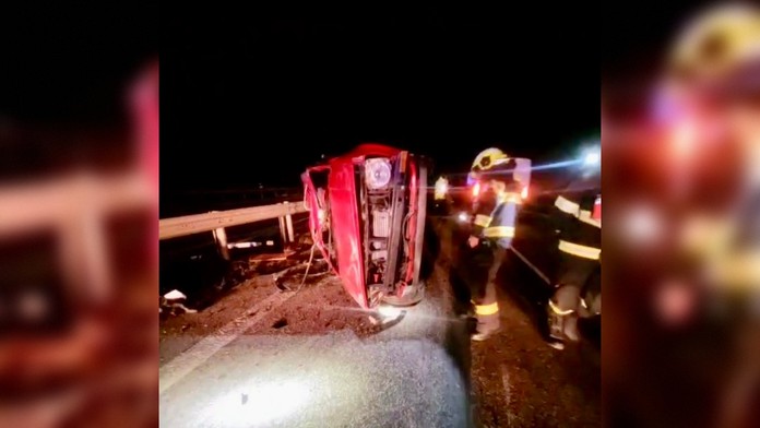 Na R1 sa zrazilo šesť áut. 