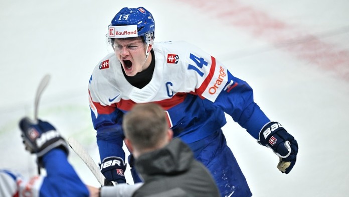 Výborná správa zo zámoria. New York Rangers prvýkrát povolal do tímu slovenský megatalent