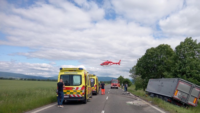 Záchranné zložky na mieste nešťastia