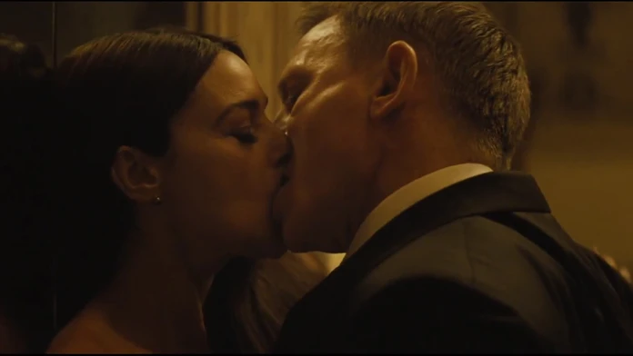 bond.jpg