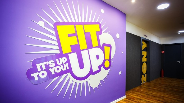 FIT UP.