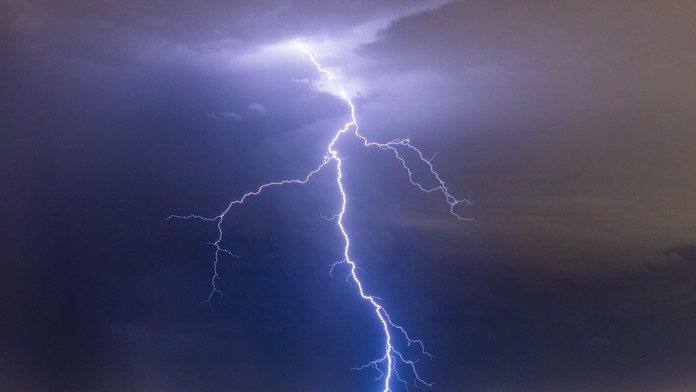 Búrka (ilustračná snímka)