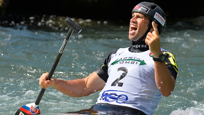 Alexander Slafkovský po finálovej jazde v kategórii C1 na majstrovstvách Európy.