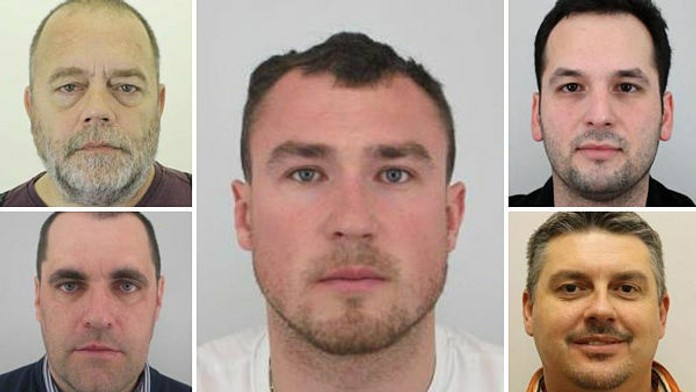 Piati unesení Česi sú údajne stále nažive.