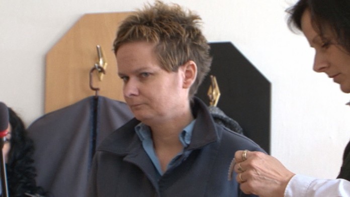 Táto žena okradla stovky ľudí.