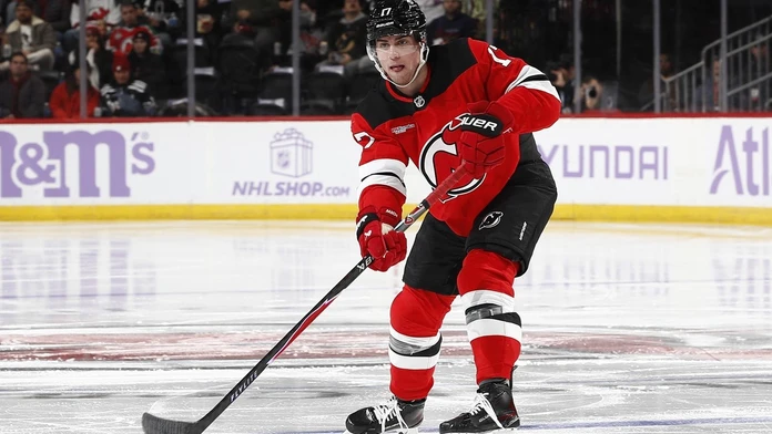 Šimon Nemec by mohol dostať viac priestoru. Kľúčový obranca New Jersey Devils bude dlhšie mimo hru