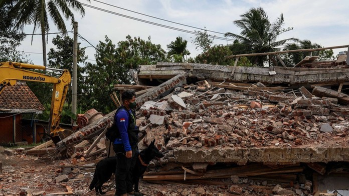 Indonéziu zasiahlo zemetrasenie so silou 7,6 stupňa. Otrasy cítili aj v severnej Austrálii