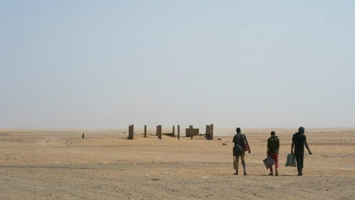 Migranti na púšti Sahara