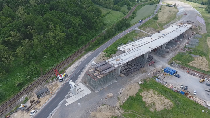 Rozostavaná diaľnica