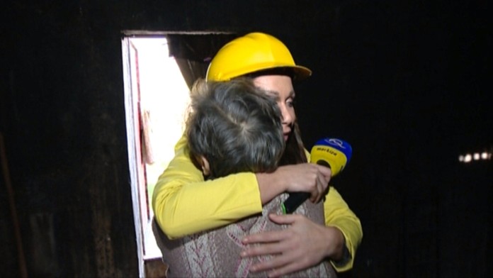 Reportérka Reflexu Kristína Kövešová s respondentkou.